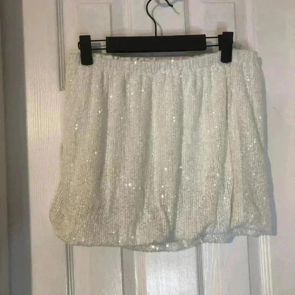 White Sequin Top - Picture 9 of 12